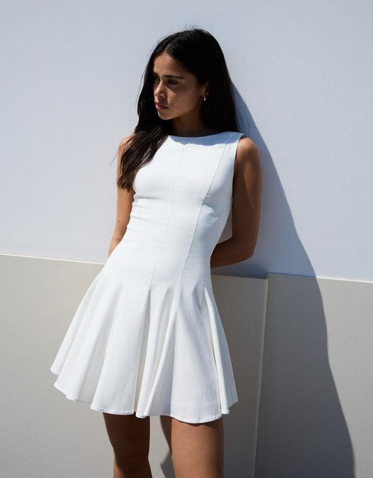 whitt mini dress 🤍